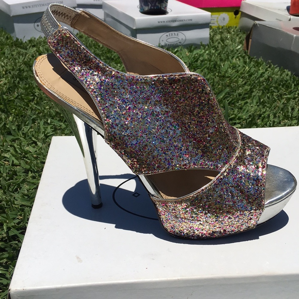 Women's Steve Madden glitter pumps